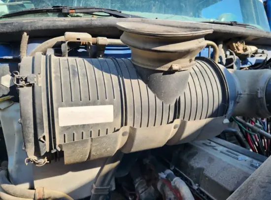 Picture of (Used) 2016 Mack CHU613, AIR CLEANER