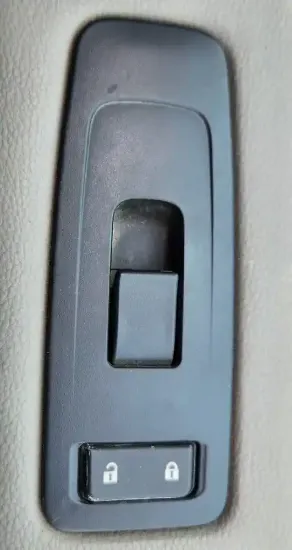 Picture of (Used) 2022 Peterbilt 579, DOOR ELECTRIC SWITCH