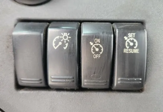 Picture of (Used) 2022 Peterbilt 579, MISCELLANEOUS DASH SWITCHES