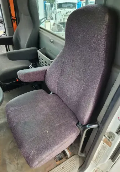 Picture of (Used) 2022 Peterbilt 579, SEAT