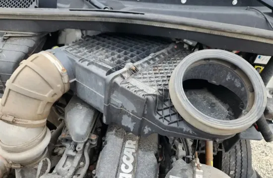 Picture of (Used) 2022 Peterbilt 579, AIR CLEANER