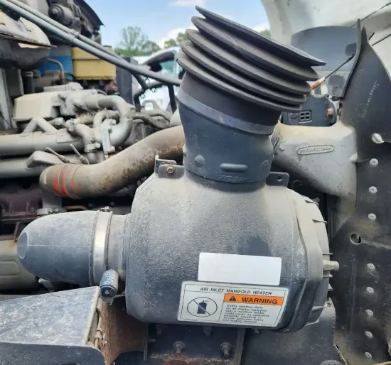 Picture of (Used) 2005 Sterling ACTERRA, AIR CLEANER