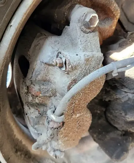 Picture of (Used) 2005 Sterling ACTERRA, BRAKE CALIPER FRONT AXLE BEAM
