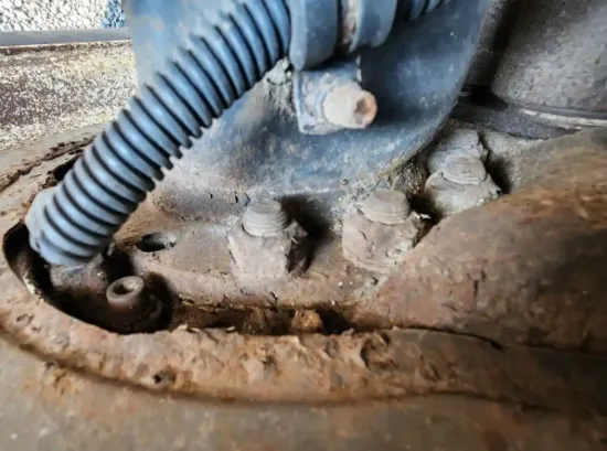 Picture of (Used) 2005 Sterling ACTERRA, DIFFERENTIAL HUBS