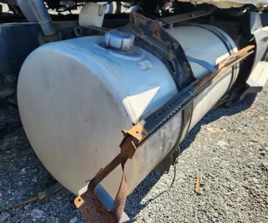 Picture of (Used) 2019 Freightliner Cascadia 126, FUEL TANK