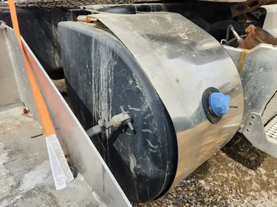 Picture of (Used) 2019 Peterbilt 389, DEF TANK