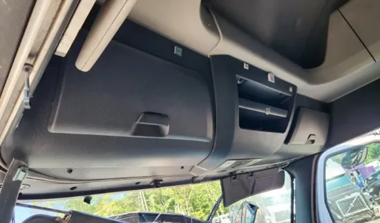 Picture of (Used) 2019 Freightliner Cascadia 126, OVERHEAD STORAGE CONSOLE