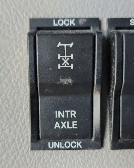 Picture of (Used) 2019 Freightliner Cascadia 126, MISCELLANEOUS DASH SWITCHES