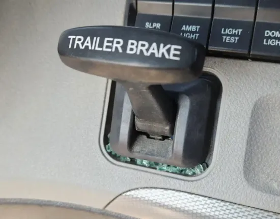 Picture of (Used) 2019 Freightliner Cascadia 126, MISCELLANEOUS DASH SWITCHES