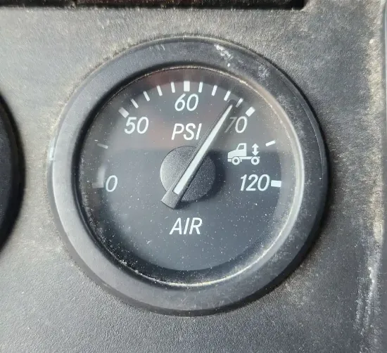 Picture of (Used) 2019 Freightliner Cascadia 126, GAUAGES