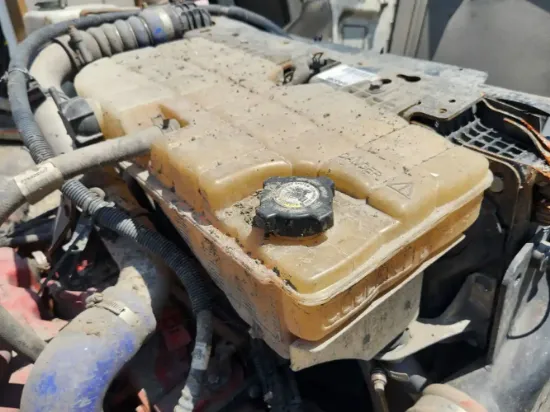 Picture of (Used) 2019 Peterbilt 389, RADIATOR OVERFLOW BOTTLE