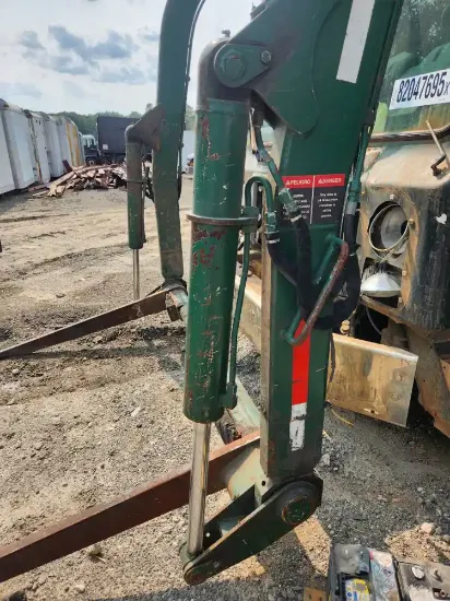 Picture of (Used) 2016 Mack MRU633, LIFT CYLINDER