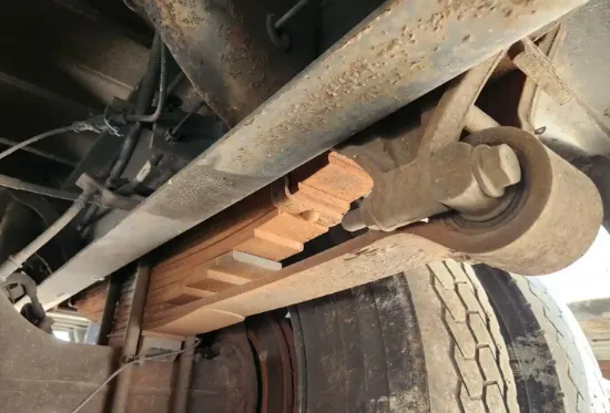 Picture of (Used) 2010 IC Corporation PB105, REAR LEAF SPRINGS