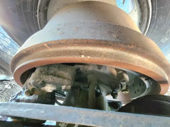 Picture of (Used) 2016 Mack MRU633, REAR DIFFERENTIAL HUBS
