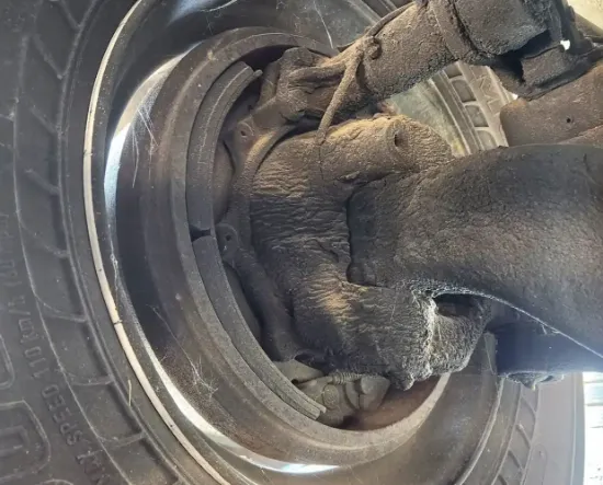 Picture of (Used) 2016 Mack MRU633, FRONT SPINDLE/KNUCKLE