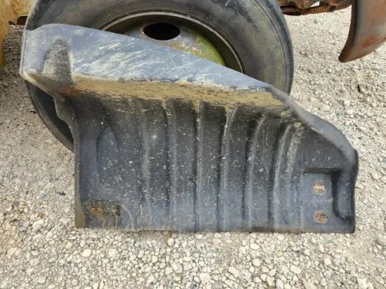 Picture of (Used) 2003 International 4200, FENDER SPLASH SHIELD