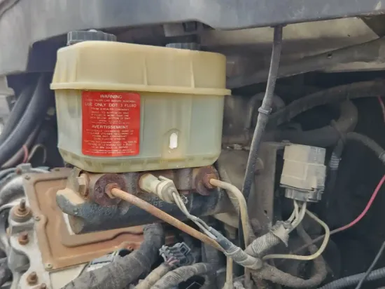 Picture of (Used) 2003 International 4200, BRAKE MASTER CYLINDER