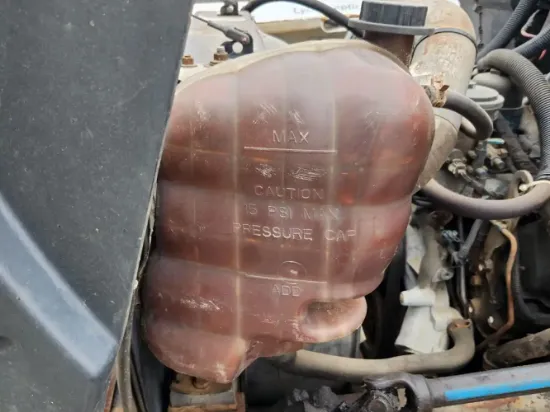 Picture of (Used) 2003 International 4200, RADIATOR OVERFLOW BOTTLE