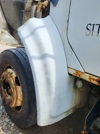 Picture of (Used) 1997 International 4700, FENDER EXTENSION