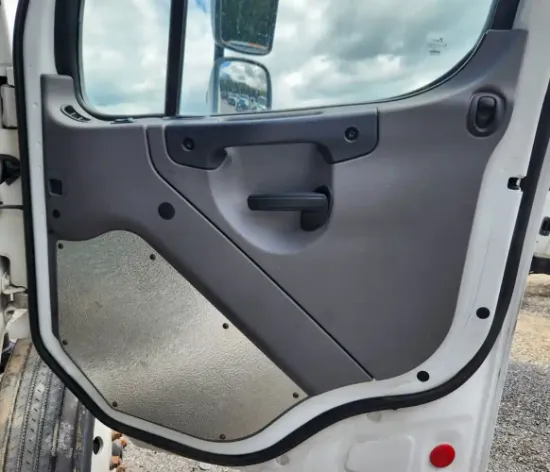 Picture of (Used) 2021 Freightliner M2 106, INTERIOR DOOR PANEL