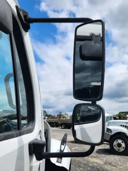 Picture of (Used) 2021 Freightliner M2 106, SIDE VIEW MIRROR