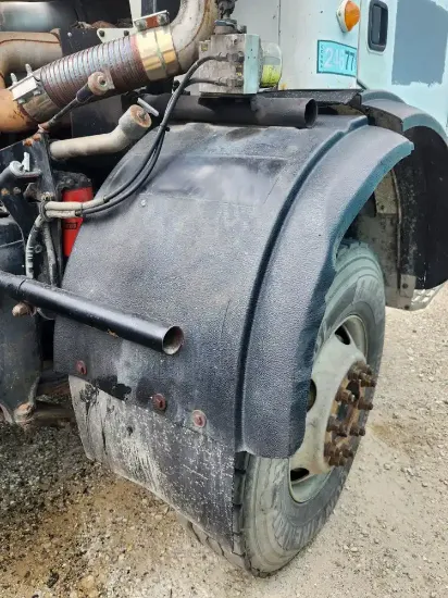 Picture of (Used) 2007 Mack MR690S, FENDER EXTENSION