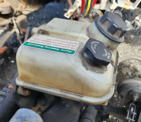 Picture of (Used) 2021 Freightliner M2 106, POWER STEERING RESERVOIR