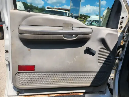 Picture of (Used) 2000 Ford F-650, INTERIOR DOOR PANEL