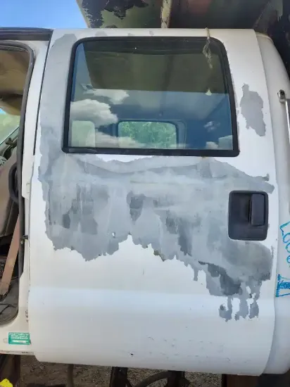 Picture of (Used) 2000 Ford F-650, DOOR