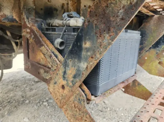 Picture of (Used) 2000 Ford F-650, BATTERY BOX