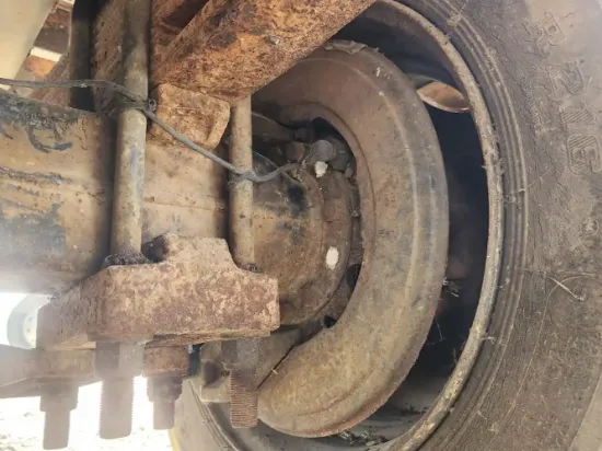 Picture of (Used) 2003 International 4200, DIFFERENTIAL HUBS