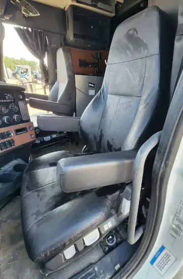 Picture of (Used) 2023 Freightliner Cascadia 126, SEAT