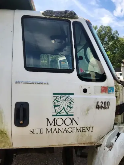 Picture of (Used) 2003 International 4200, DOOR
