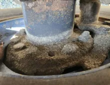 Picture of (Used) 2016 International 9900I, FRONT DIFFERENTIAL HUBS