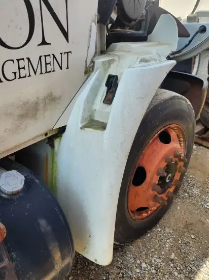 Picture of (Used) 2003 International 4200, FENDER EXTENSION