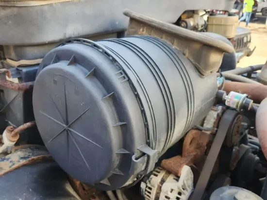 Picture of (Used) 2003 International 4200, AIR CLEANER