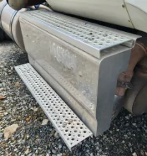 Picture of (Used) 2016 International 9900I, DPF COVER
