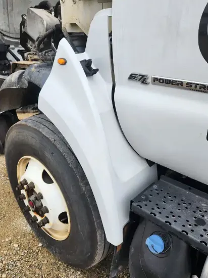 Picture of (Used) 2019 Ford F-750, FENDER EXTENSION