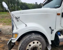 Picture of (Used) 2016 International 9900I, HOOD ASSEMBLY