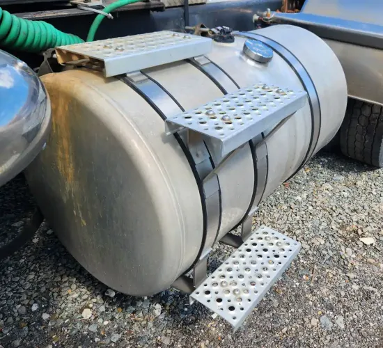 Picture of (Used) 2016 International 9900I, FUEL TANK