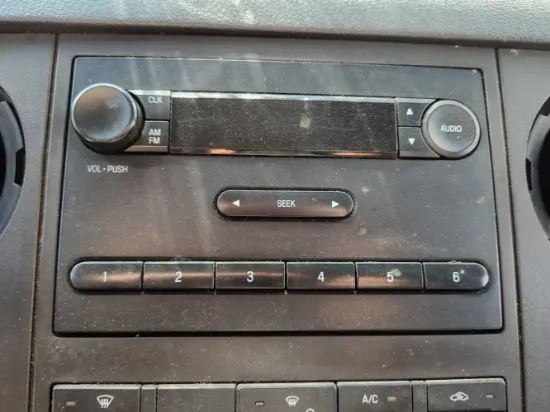 Picture of (Used) 2019 Ford F-750, RADIO