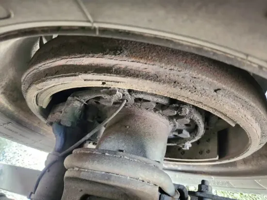 Picture of (Used) 2007 International 4400, REAR DIFFERENTIAL HUBS