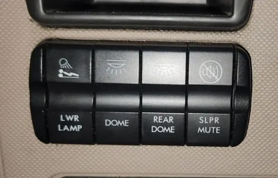 Picture of (Used) 2014 Freightliner Cascadia 125, MISCELLANEOUS DASH SWITCHES