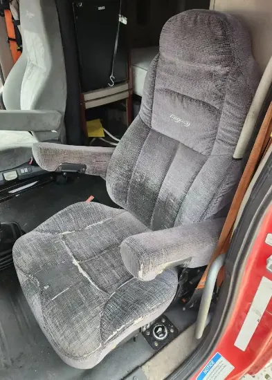 Picture of (Used) 2014 Freightliner Cascadia 125, SEAT