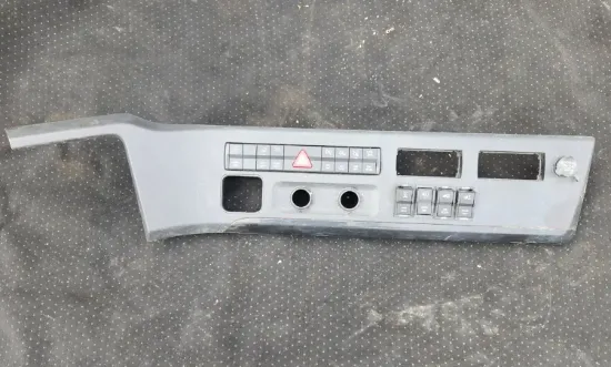 Picture of (Used) 2024 Freightliner Cascadia 126, MISCELLANEOUS DASH SWITCHES