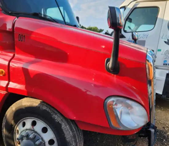 Picture of (Used) 2014 Freightliner Cascadia 125, HOOD ASSEMBLY