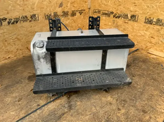 Picture of (USED) 2006 Freightliner M2 106 - FUEL TANK 