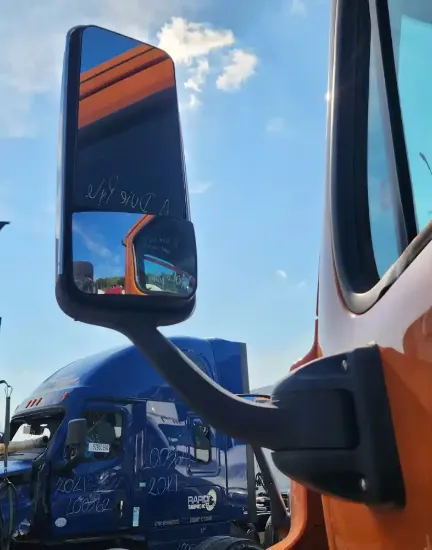 Picture of (Used) 2017 Freightliner Cascadia 125, SIDE VIEW MIRROR