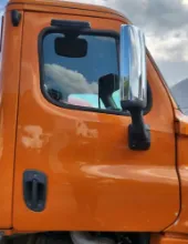 Picture of (Used) 2017 Freightliner Cascadia 125, DOOR