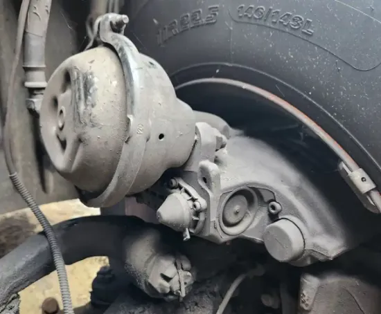 Picture of (Used) 2017 Freightliner Cascadia 125, BRAKE CALIPER FRONT AXLE BEAM